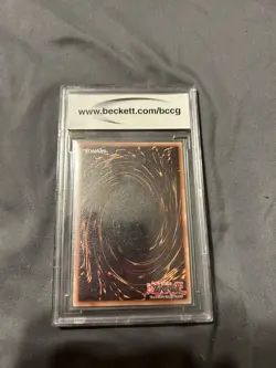 2010 Yugioh Dark Magician LC01-EN005 LEGENDARY COLLECTION BCCG 10 Mint - Image 2