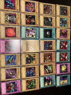 Yugioh Starter Deck Kaiba 90 Cards 1st Edition 1996 - Image 4
