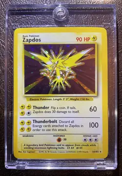 1999 Pokemon Zapdos 16/102 Holo Base Set NEAR MINT to MINT / RARE W/ Mag Holder - Image 1
