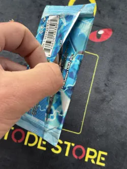 Pokemon Ex Crystal Guardians Booster Pack Sealed Eng 2006 Charizard Art - Image 3