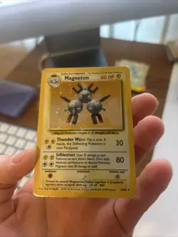 Pokemon TCG Magneton Base Set Holo Unlimited Rare Card 9/102 - Image 4