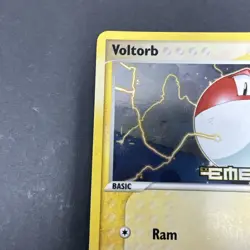 Pokemon Voltorb 71/106 EX Emerald Reverse Holo 2005 Stamped Pokemon Card - Image 5