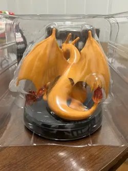 Charizard Pokemon Super Premium Card Display Figure Only - Image 2