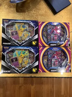 2x Pokemon: Hoopa V Box (Evolving Skies) & 2x Pokemon Pikachu V box - Sealed - Image 1