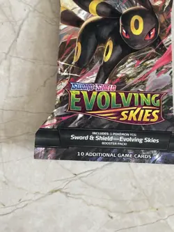 Empty Evolving Skies Sleeve Booster Pack Umbreon Artwork-No Cards - Image 4