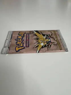 Pokemon unopened fossil Booster Pack 11 Card Factory Sealed 1999 Zapdos Art WOTC - Image 4