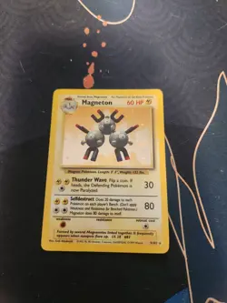 Magneton 9/102 Base Set Unlimited Holo 1999 Pokemon Card WOTC LP Lightly Played - Image 1