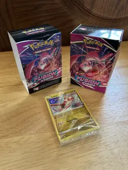 Pokemon TCG Fusion Strike Build & Battle Box w/ Sealed Promo OPEN BOX NO PACKS - Image 1