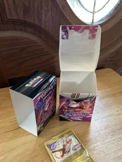 Pokemon TCG Fusion Strike Build & Battle Box w/ Sealed Promo OPEN BOX NO PACKS - Image 2
