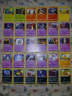 (30 Cards) Pokemon TCG Trick Or Trade 2022 Complete Set - Image 1