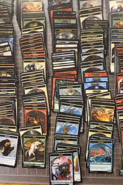 MTG 900+ Tokens Assorted Card Lot Magic the Gathering NM-MP - Image 4