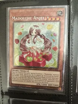 Madolche Anjelly 1st Edition Platinum Secret Rare RA04-EN215 Yu-Gi-Oh! MISPRINT - Image 1