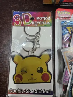 POKEMON PALDEA ADVENTURE CHEST , 1 SEALED TRADING CARD PACK & 2 KEY CHAINS * - Image 4
