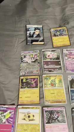 Pokemon TCG Scarlet and Violet Prismatic Evolutions Premium Collection. LOT!! - Image 2