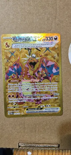 Pokemon Eeveelutions themed binder, comes with cards including 2 hypers rares - Image 2
