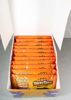 Pokemon Trick or Trade BOOster Bundle 11 Bags of 40 Mini Packs & Display Box #2 - Image 2