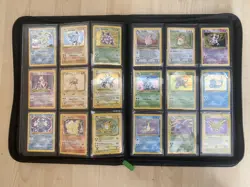 Incomplete 1999 WOTC BASE SET JUNGLE FOSSIL Pokemon Cards Charizard holo binder - Image 1