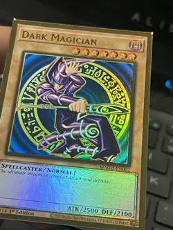 Dark Magician - MAGO-EN002 - 1st ED Gold Premium Rare TCG - YuGiOh! Card - NM - Image 3