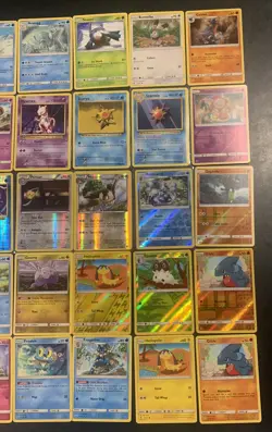 Pokemon Mixed Lot Of 34 Cards - 2015-2019 - Rares, Holos, R-Holos NM Evolutions - Image 3