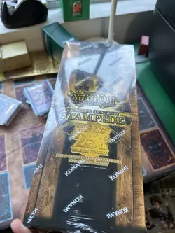 Quarter Century Stampede Yugioh Tuckbox Retail Display Factory Sealed - Image 5