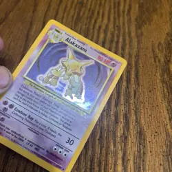 Pokemon 1999 Alakazam 001/102 Base Set Holographic Card Nm - Image 4