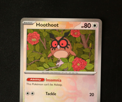 Pokemon Card - Hoothoot 077/131 Master Ball Reverse Prismatic Evolutions - NM ⭐ - Image 2