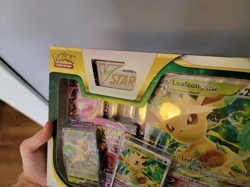 Pokemon TCG Glaceon & Leafeon VSTAR Special Collection Box SET - Factory Sealed - Image 3