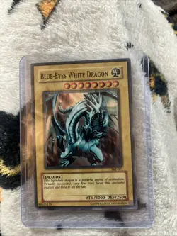 Blue-Eyes White Dragon SKE-001 Starter Deck: Kaiba Evolution Unlimited Edition - Image 1