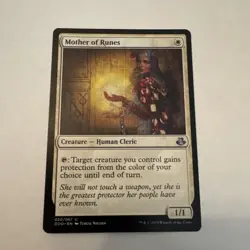 Mother of Runes Duel Decks: Elspeth vs. Kiora Regular - Image 1
