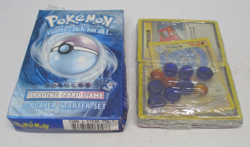 1999 POKEMON 2-Player Starter Set SEALED INSIDE Rough Box CM3599 - Image 1
