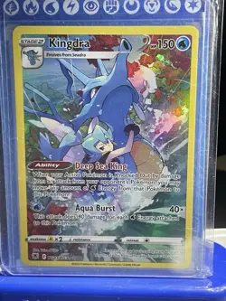 POKEMON TCG KINGDRA TRAINER GALLERY TG03/TG30 ASTRAL RADIANCE TAIRA AKITSU 2022 - Image 1