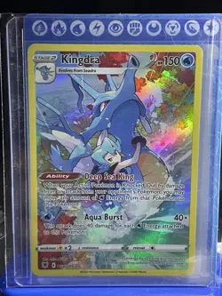 POKEMON TCG KINGDRA TRAINER GALLERY TG03/TG30 ASTRAL RADIANCE TAIRA AKITSU 2022 - Image 3