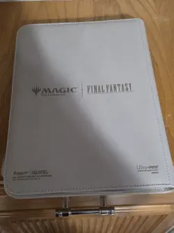 MTG Final Fantasy Cloud Pro-Binder Premium Zippered 9-POCKET Ultra Pro - Image 3