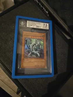 Yugioh Blue Eyes White Dragon Lob 1st Edition Graded Bc 7.5 Near Mint - Image 1