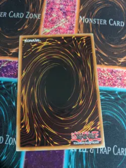 Yu-Gi-Oh! Rose Lover PGL2-EN003 1st Ed Gold Secret Rare NM - Image 3