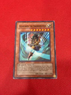 Gearfried the Swordmaster - SD5-EN016 - Common - 1st Edition Moderately Played a - Image 1