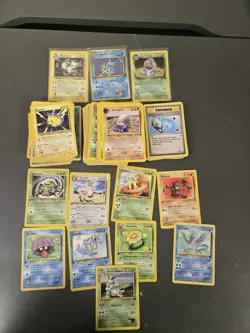Pokemon Vintage Lot - 190+ Cards - Fossil, Neo Genesis, Team Rocket, Gym Heroes, - Image 2