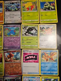 Pokemon 25 Card Bulk Lot | 5 Holo + 20 Common - Authentic TCG Collection (67) - Image 2