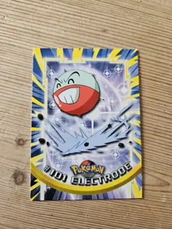 Electrode #101 Pokemon Topps Series 2 Card Non-Holo - Image 1