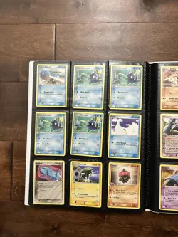 Huge Collection Lot of 100+ Vintage / Mid Era Pokemon Cards 1999 WOTC - Image 3