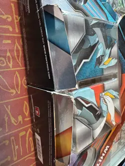 POKEMON TCG BATTLE ARENA DECKS BLACK VS WHITE KYUREM SEALED DAMAGED BOX - Image 2