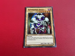 Summoned Skull - Super Rare - LCYW-EN010 - Unlimited Edition NM - Image 1