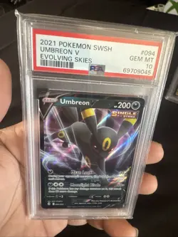 Pokemon TCG Umbreon v Evolving Skies Holo Ultra Rare Card 094/203 PSA 10 - Image 1