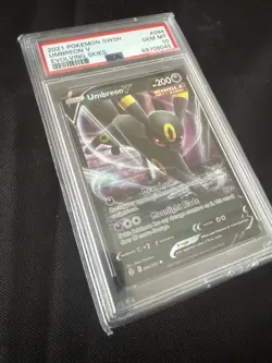 Pokemon TCG Umbreon v Evolving Skies Holo Ultra Rare Card 094/203 PSA 10 - Image 3
