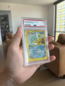2003 POKEMON SKYRIDGE #H31 VAPOREON-HOLO PSA 5 - Image 1