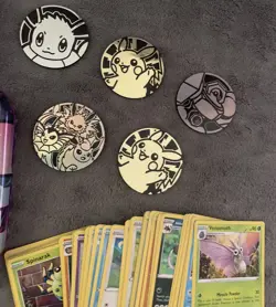 1x Pokemon TCG Mini Tin Lot Of 50+ Cards w/ Coin & 1 Full Art Card No Dupes READ - Image 5