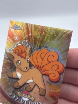 Pokemon Vulpix #37 Topps Chrome Base Holo NM - Image 3