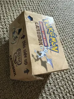 1999 Pokemon Aerodactyl Fossil Vintage Cardbox Box- Filled and 1 shadowless card - Image 4