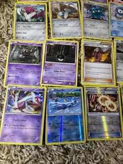 HUGE VINTAGE Pokemon Cards Lot! 100 Cards With Holos - Image 2