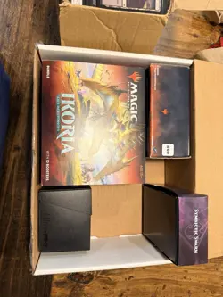 Magic Gathering asst. Land Of The Behemoths Bundle, Symbiotic Swarm Deck, Lands - Image 1